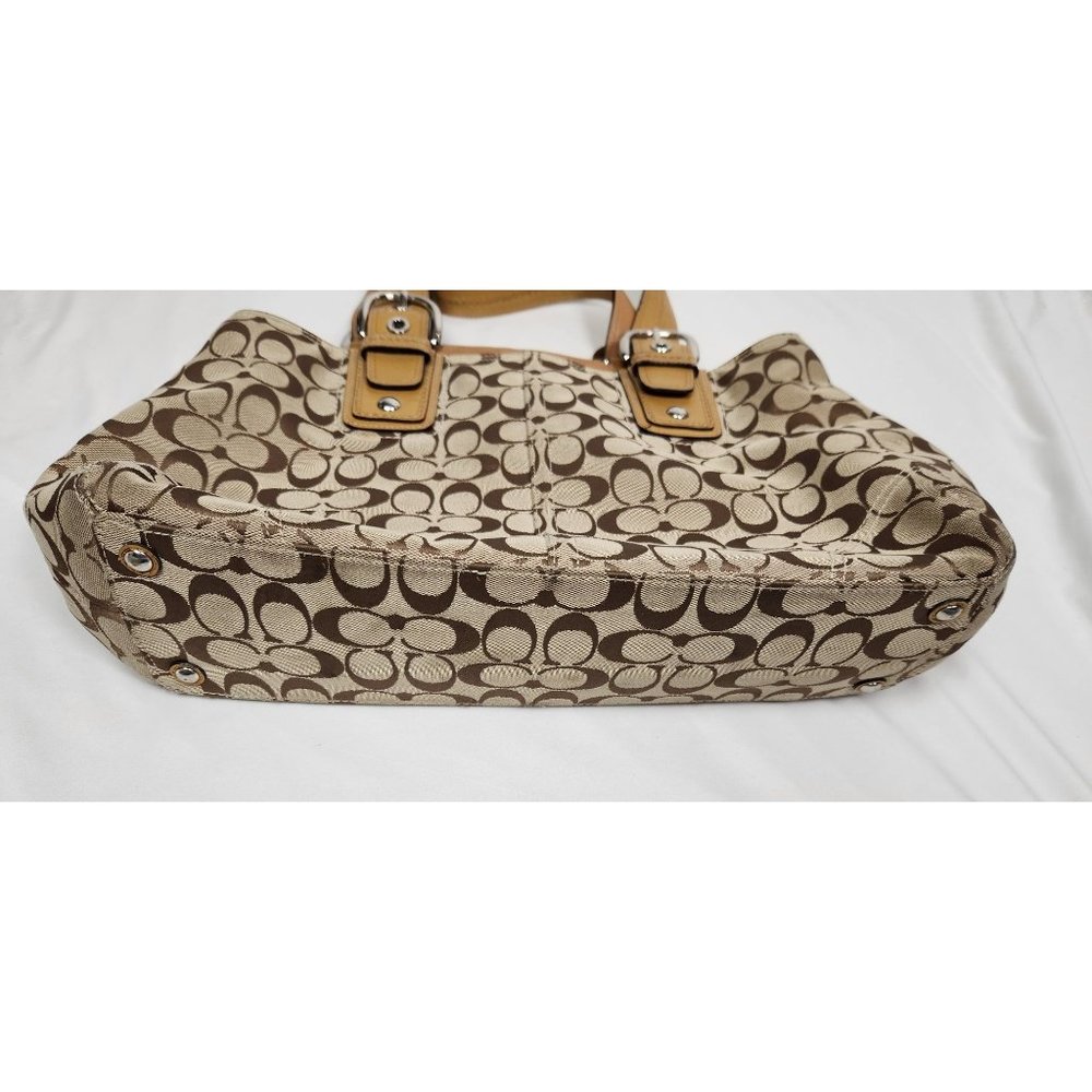 Coach XL Tan Signature Print Gallery Tote Bag - Picture 5 of 10